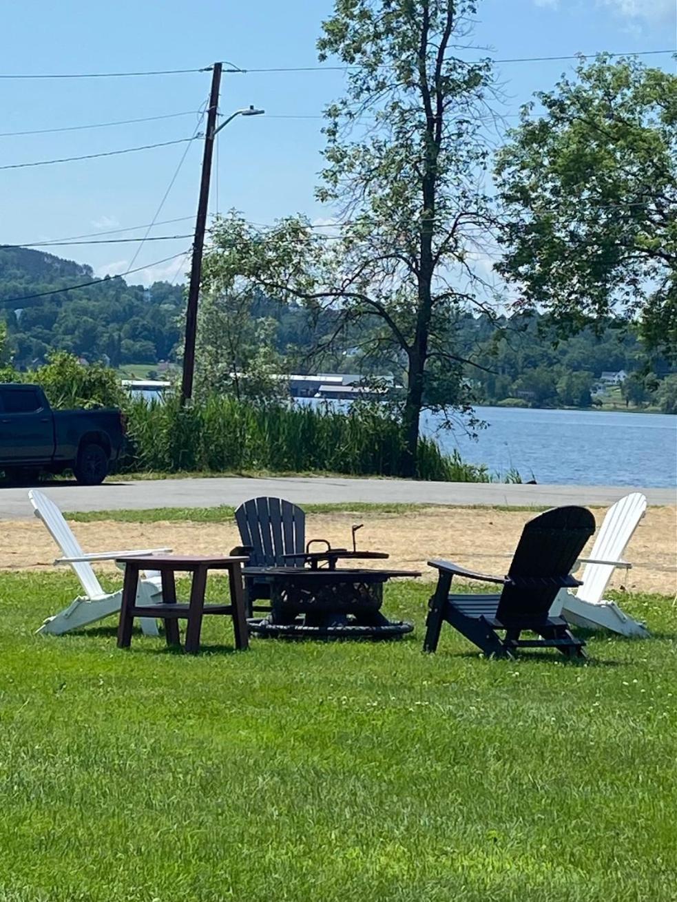 Beach House - On Lake Time Appartement Newport Buitenkant foto